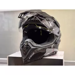 Шлем Airoh Commander 2 Carbon Gloss